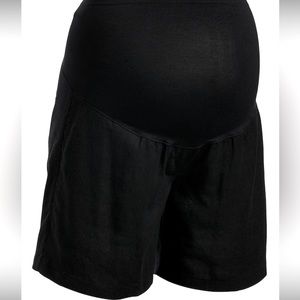 Old Navy Maternity cargo shorts